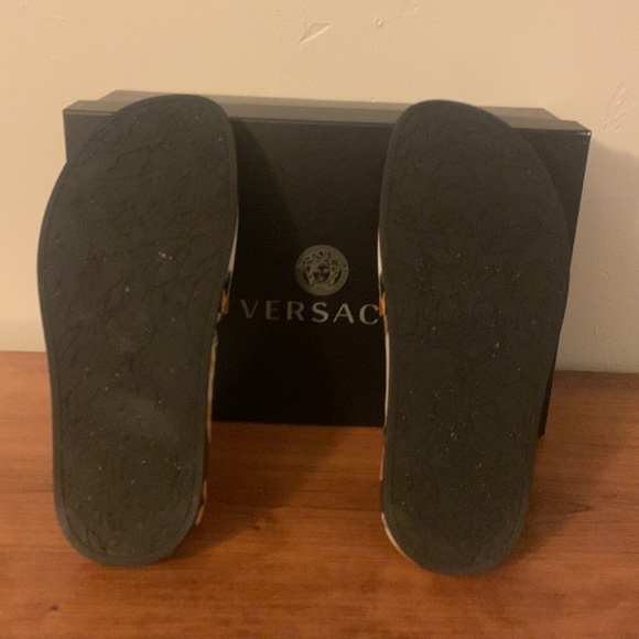 Versace Baroque Pool Slides size 38 - Picture 4 of 8
